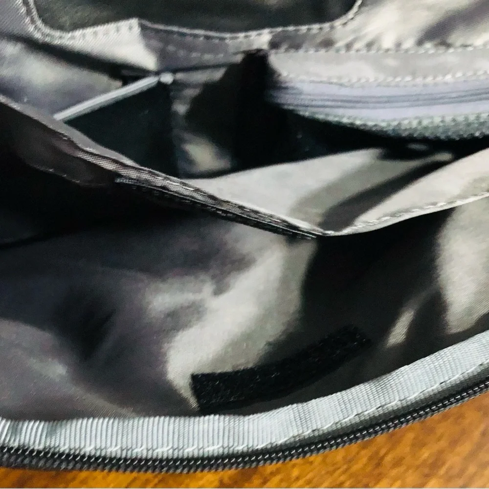 Dell shoulder hand laptop bag multiple compartment pockets black 14”X18”